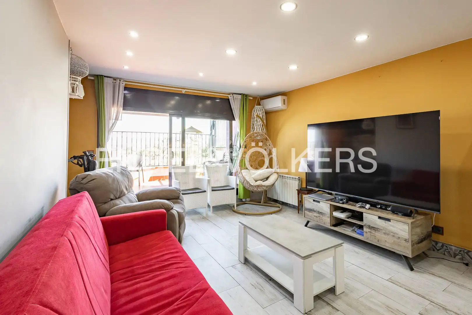 Living room of Flat for sale in El Prat de Llobregat  with Air Conditioner and Heating