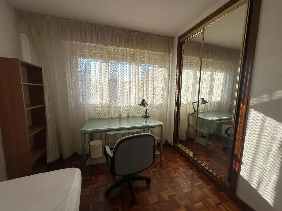 Bedroom of Flat for rent in  Pamplona / Iruña  with Heating, Parquet flooring and Terrace