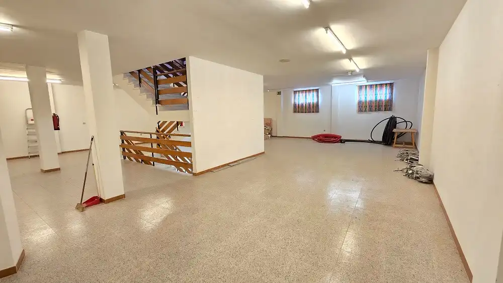 Buildings for sale in Aliseda  with Alarm