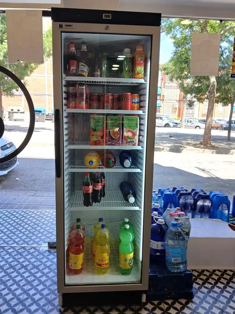 Locale commerciale in cessione a Carrer de Plaute, imagen 13
