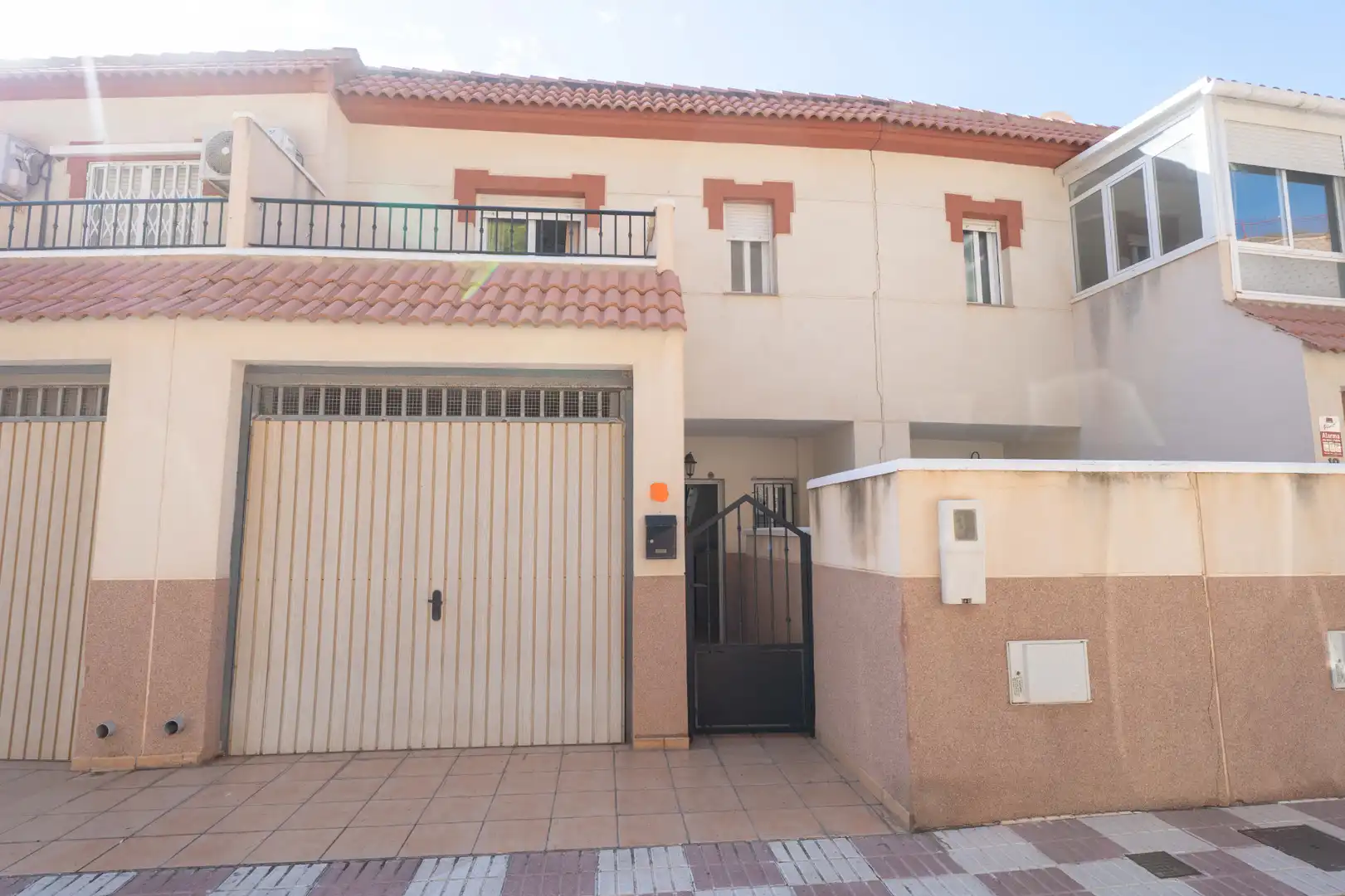 Außenansicht von Einfamilien-Reihenhaus zum Verkauf in Albuñol mit Terrasse, Möbliert und Balkon