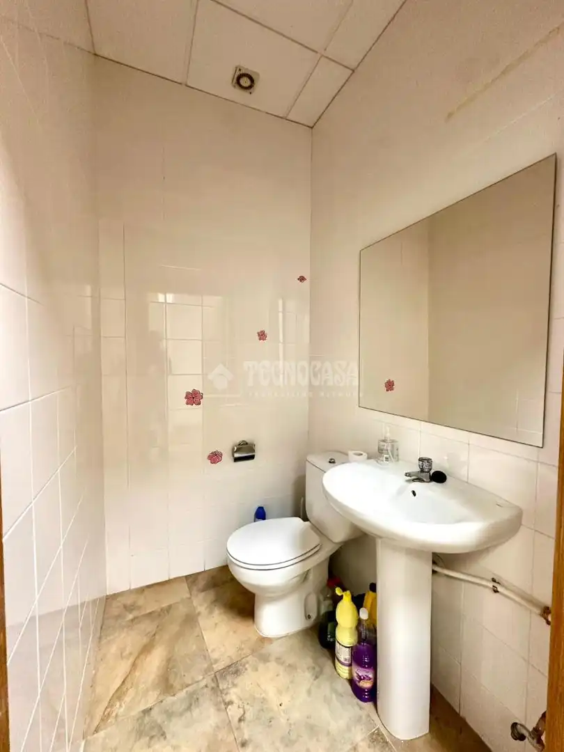 Local comercial en venda a C. Andorra de Teruel, imagen 17