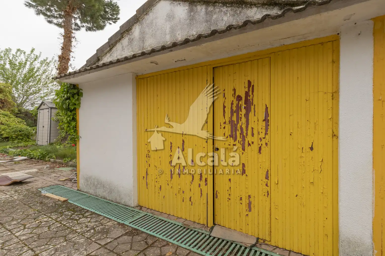 Vista exterior de Casa o chalet en venta en Galápagos con Aire acondicionado, Calefacción y Terraza