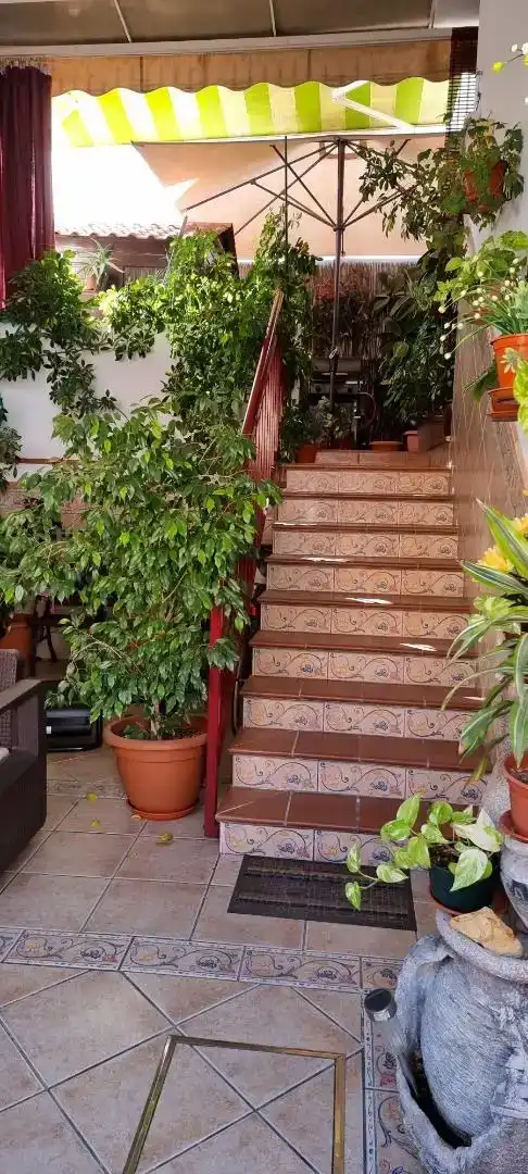 Casa adosada en venda en Camas amb Aire condicionat, Jardí privat i Traster