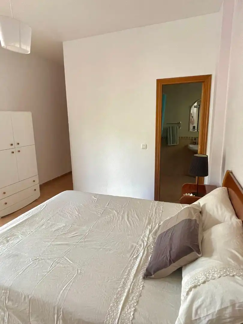 Dormitori de Casa o xalet en venda en Torrox amb Jardí privat, Piscina i Moblat