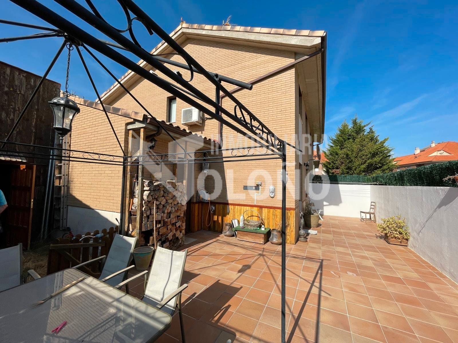 Terrace of Single-family semi-detached for sale in Cuzcurrita de Río Tirón  with Air Conditioner, Heating and Parquet flooring