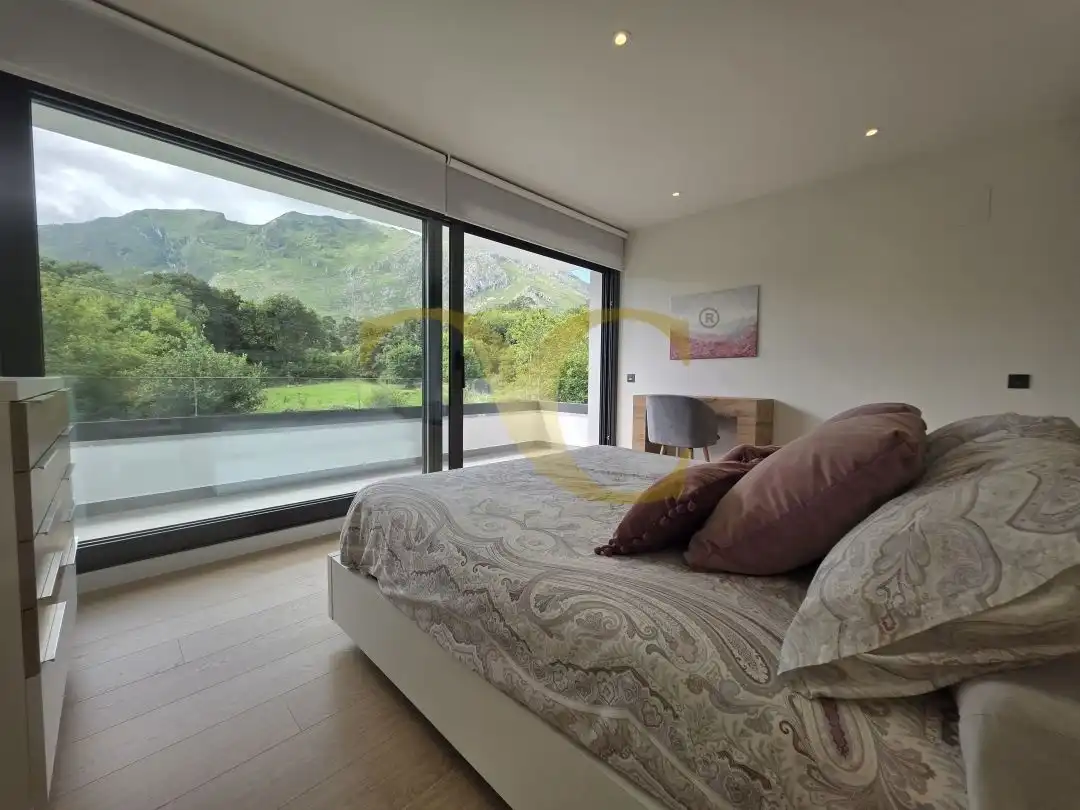 Habitación de Casa o chalet en venta en Llanes con Calefacción, Jardín privado y Terraza