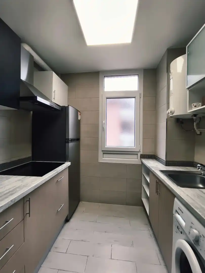 Küche von Wohnung zur Miete in Medio Cudeyo mit Parkett und Möbliert