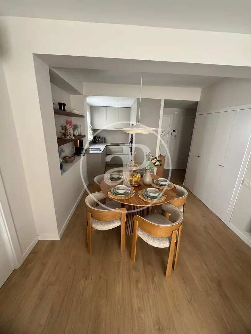 Dining room of Flat for rent in Valencia  with Air Conditioner, Heating and Furnished