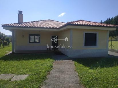 Vista exterior de Casa o xalet en venda en Valdoviño amb Terrassa