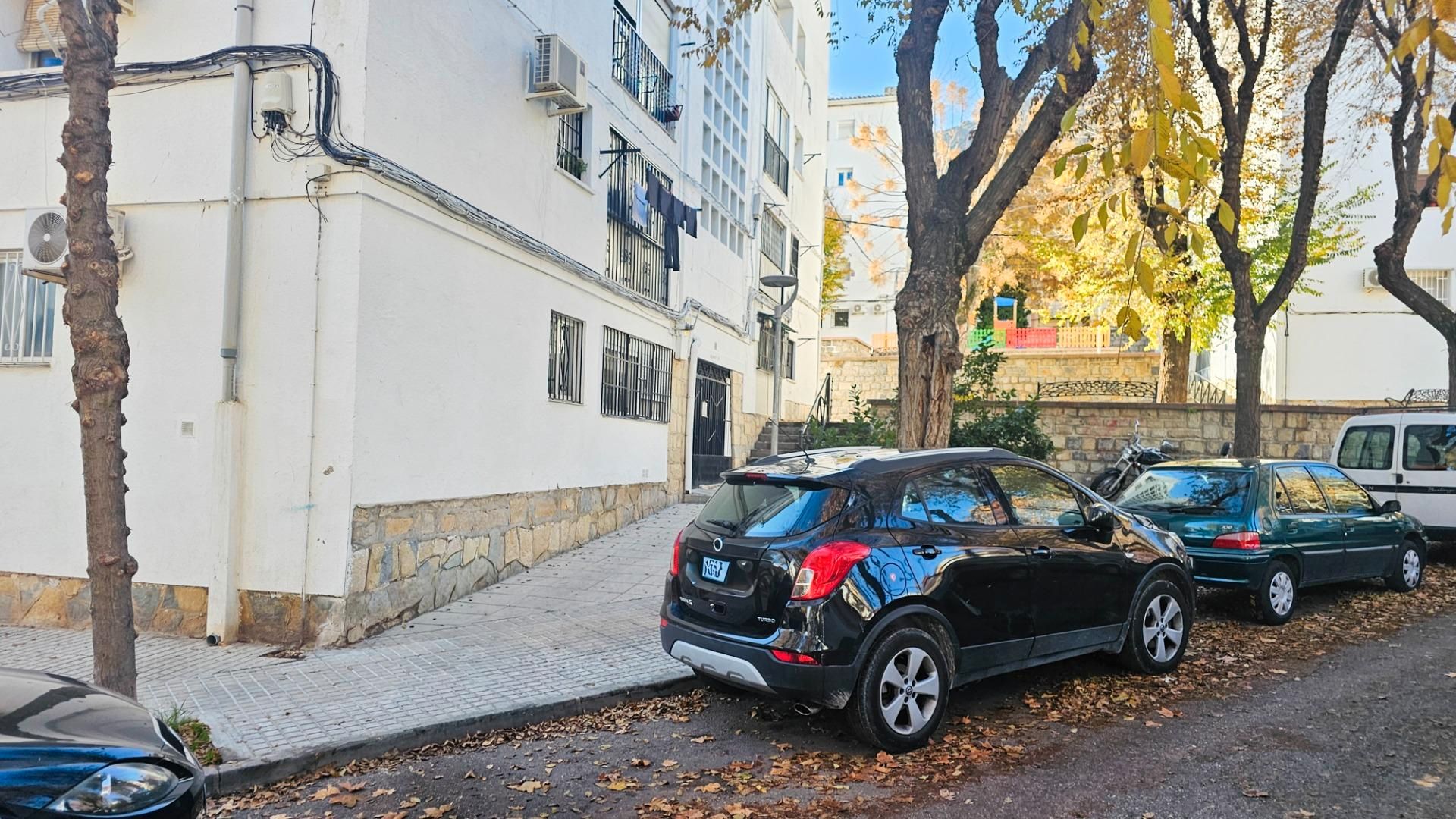 Vista exterior de Piso en venta en  Jaén Capital con Aire acondicionado y Calefacción