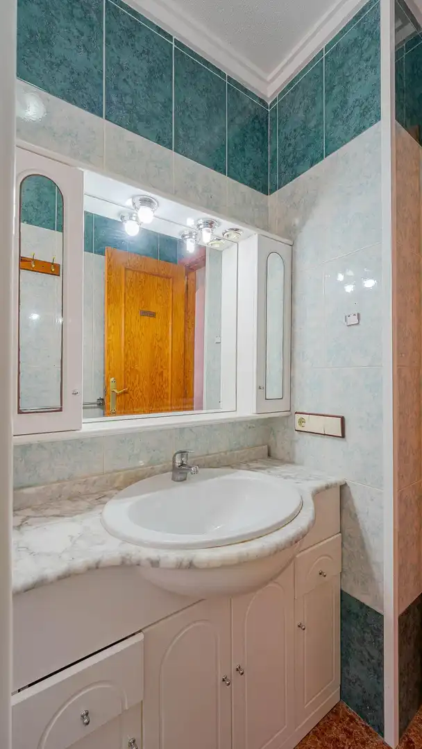 Bany de Àtic en venda en Torrevieja amb Terrassa i Piscina comunitària