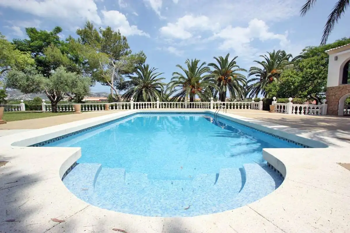 Villa con piscina in vendita a Cap Martí - El Tossalet - Pinomar