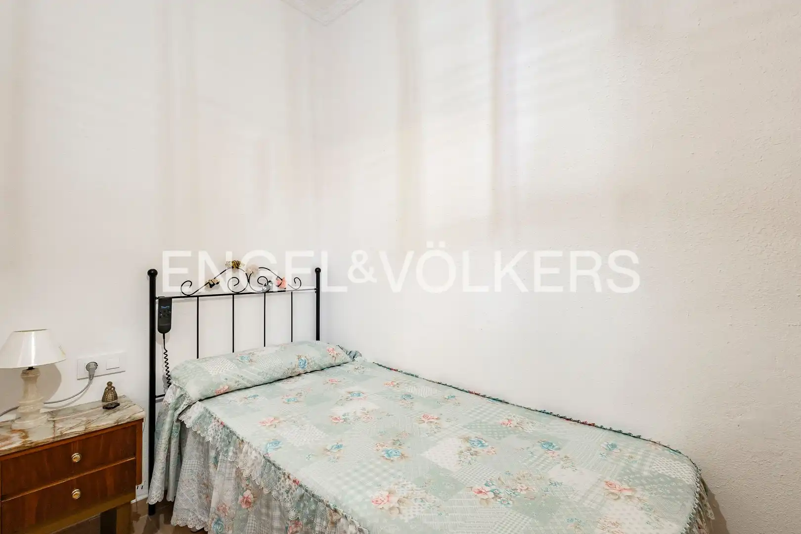 Dormitori de Casa o xalet en venda en Santa Coloma de Cervelló amb Aire condicionat, Calefacció i Jardí privat