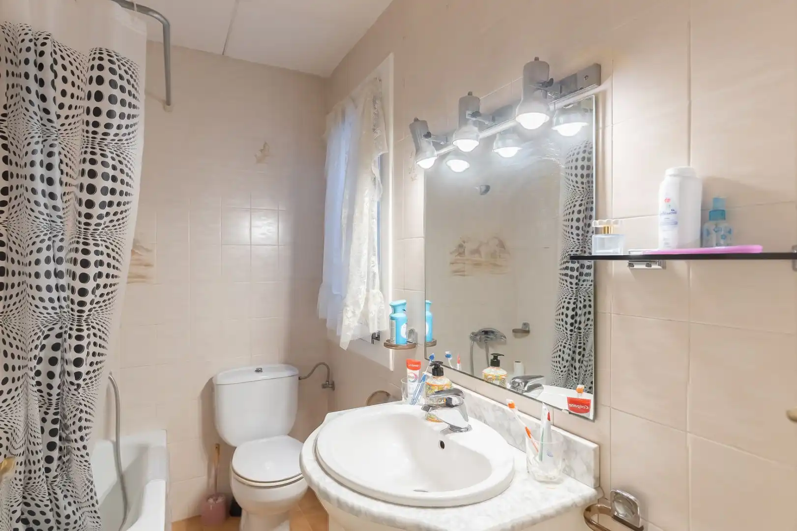 Baño de Piso en venta en Badalona con Terraza