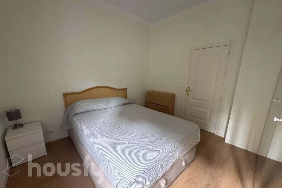 Dormitori de Pis de lloguer en Madrid amb Aire condicionat, Calefacció i Parquet