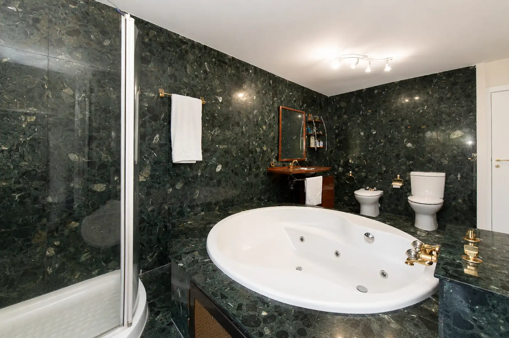 Bathroom of Houses for sale in La Moraleja  with Air Conditioner, Heating and Private garden