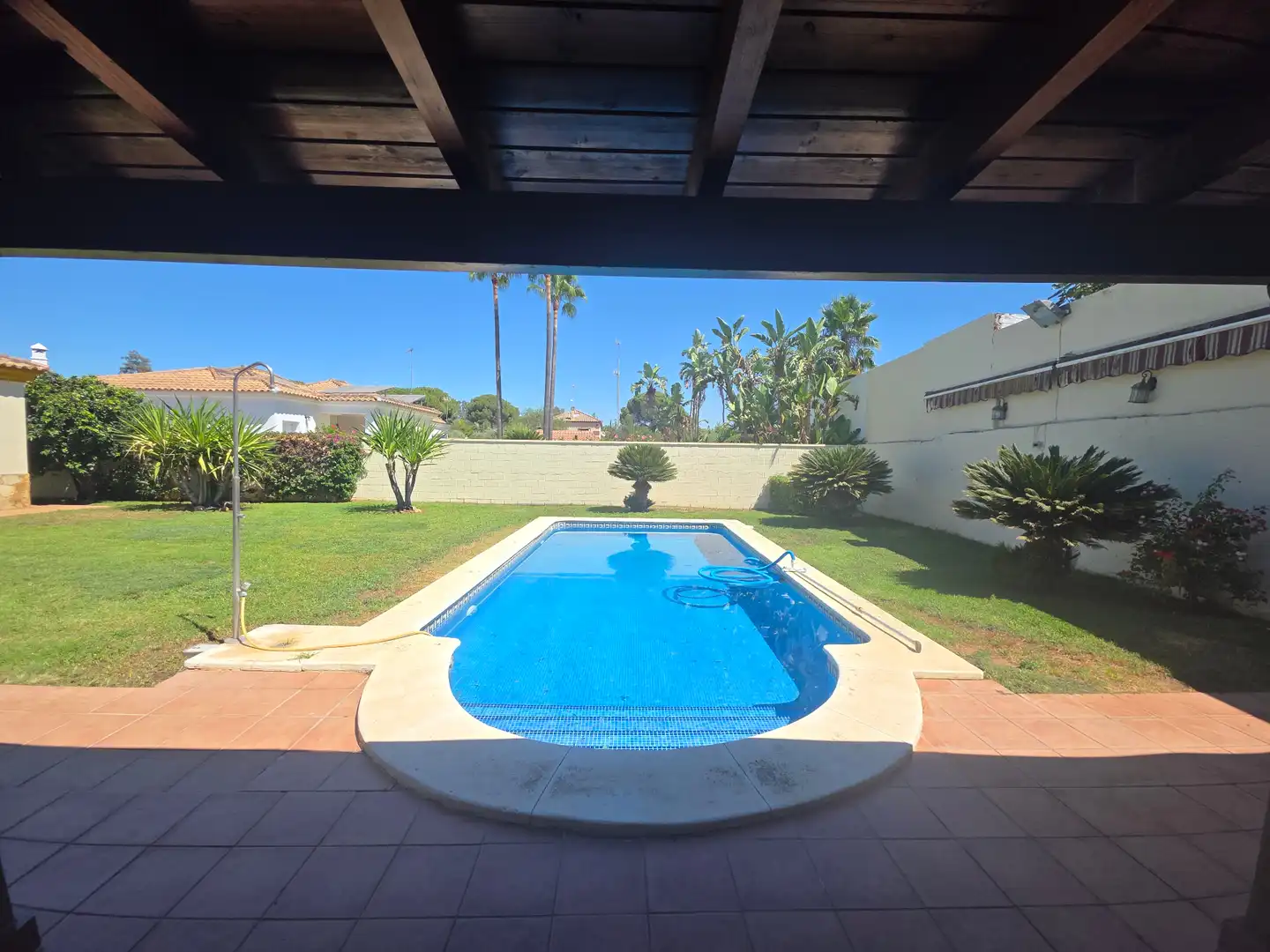 Piscina de Casa o chalet en venta en Alcalá de Guadaira con Aire acondicionado, Calefacción y Jardín privado