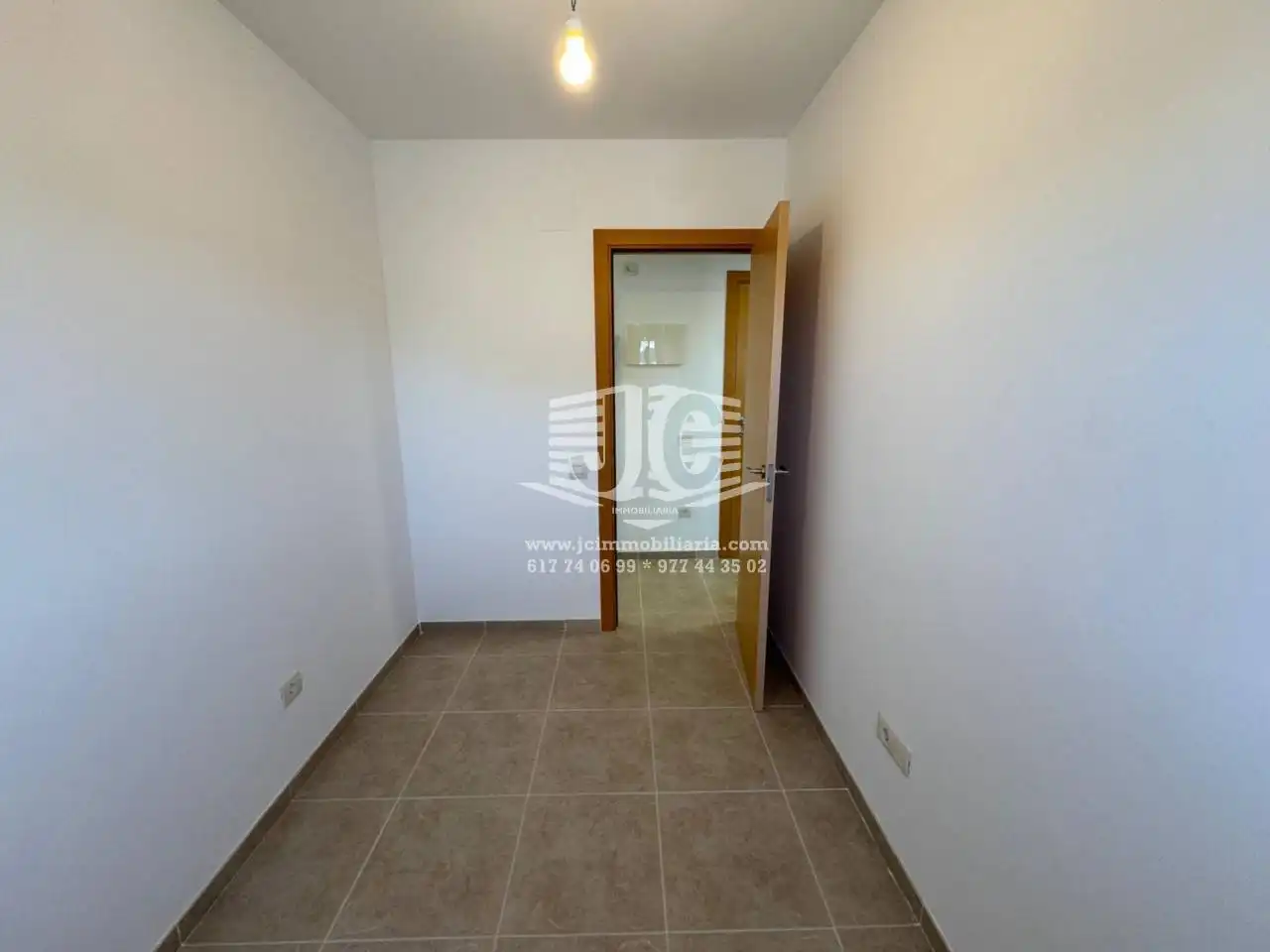 Flat for rent in L'Aldea  with Balcony and Alarm