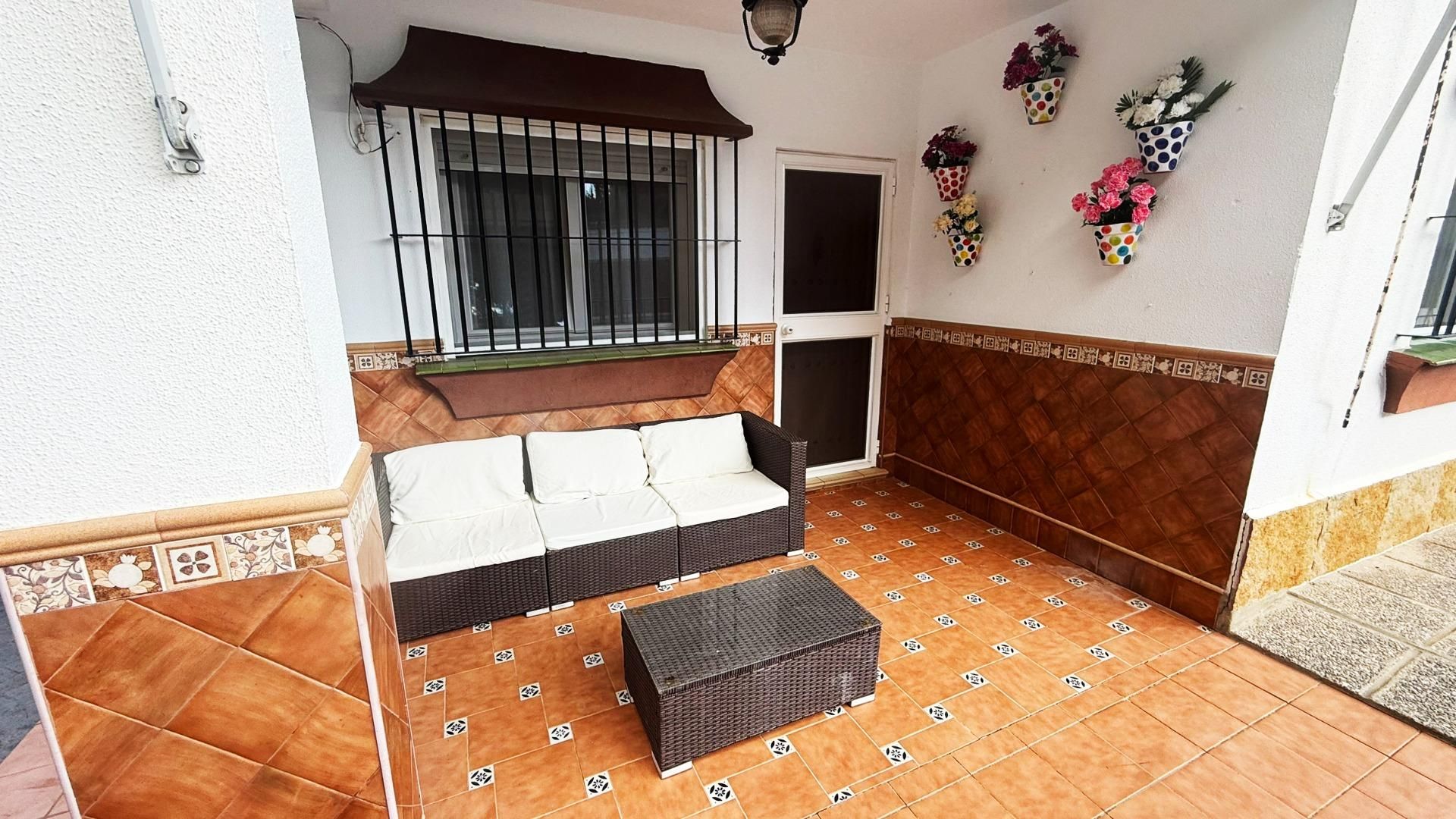 Terrassa de Casa o xalet en venda en Chiclana de la Frontera amb Aire condicionat, Calefacció i Jardí privat