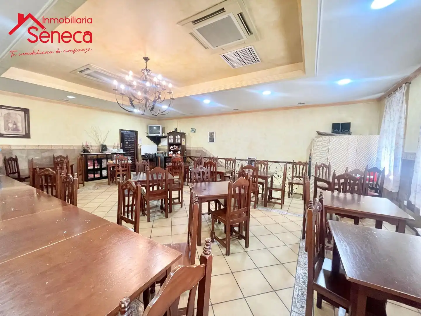 Business premises for sale in AGRUPACIÓN CÓRDOBA, imagen 2