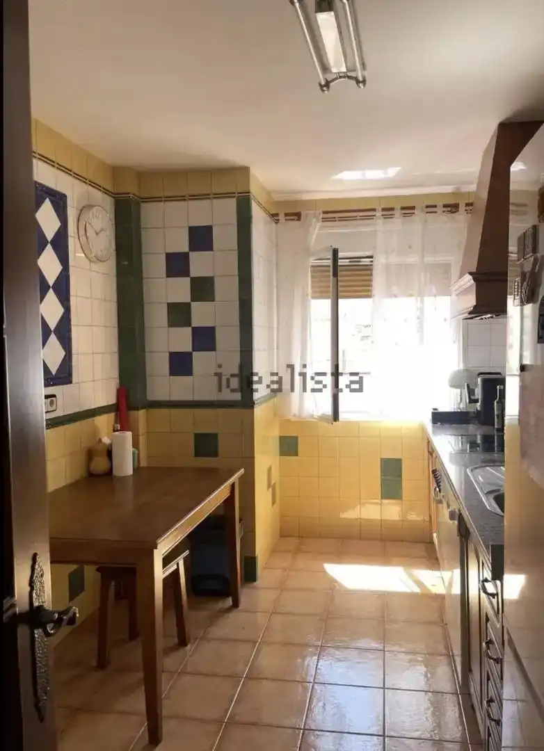 Cuina de Dúplex per a compartir en Málaga amb Aire condicionat, Parquet i Traster