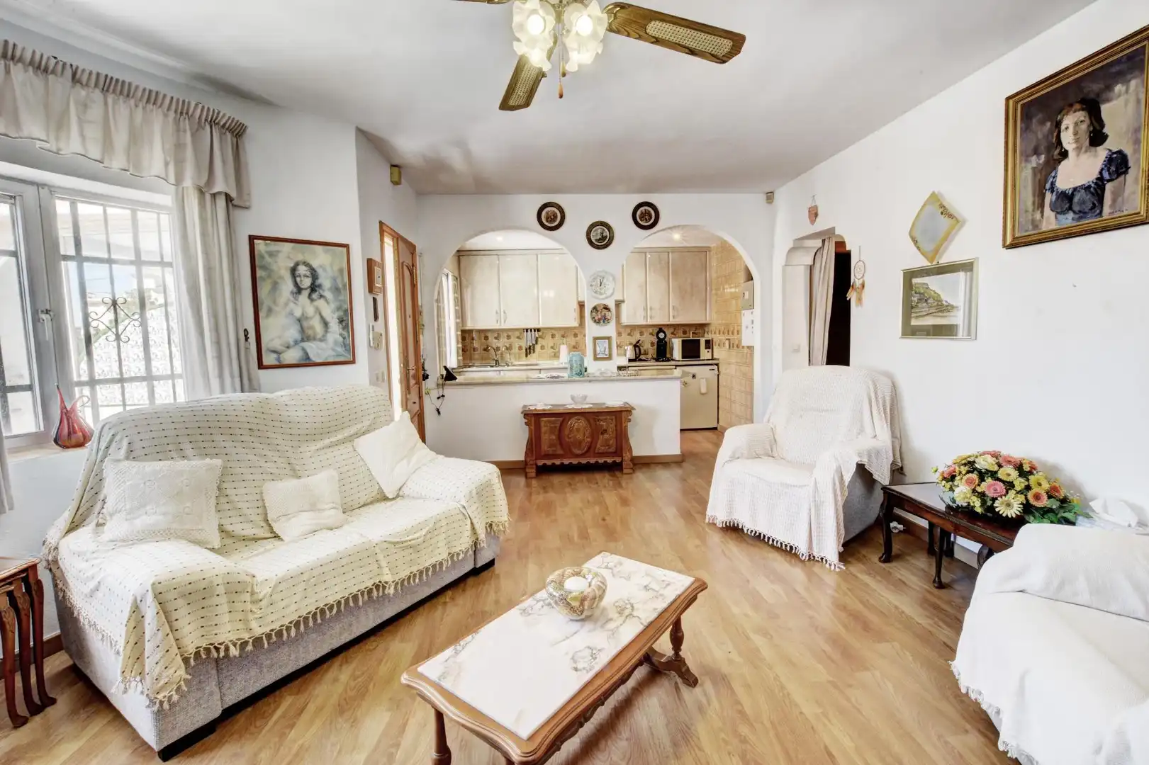 Living room of Detached homes for sale in Benalmádena  with Air Conditioner, Heating and Terrace