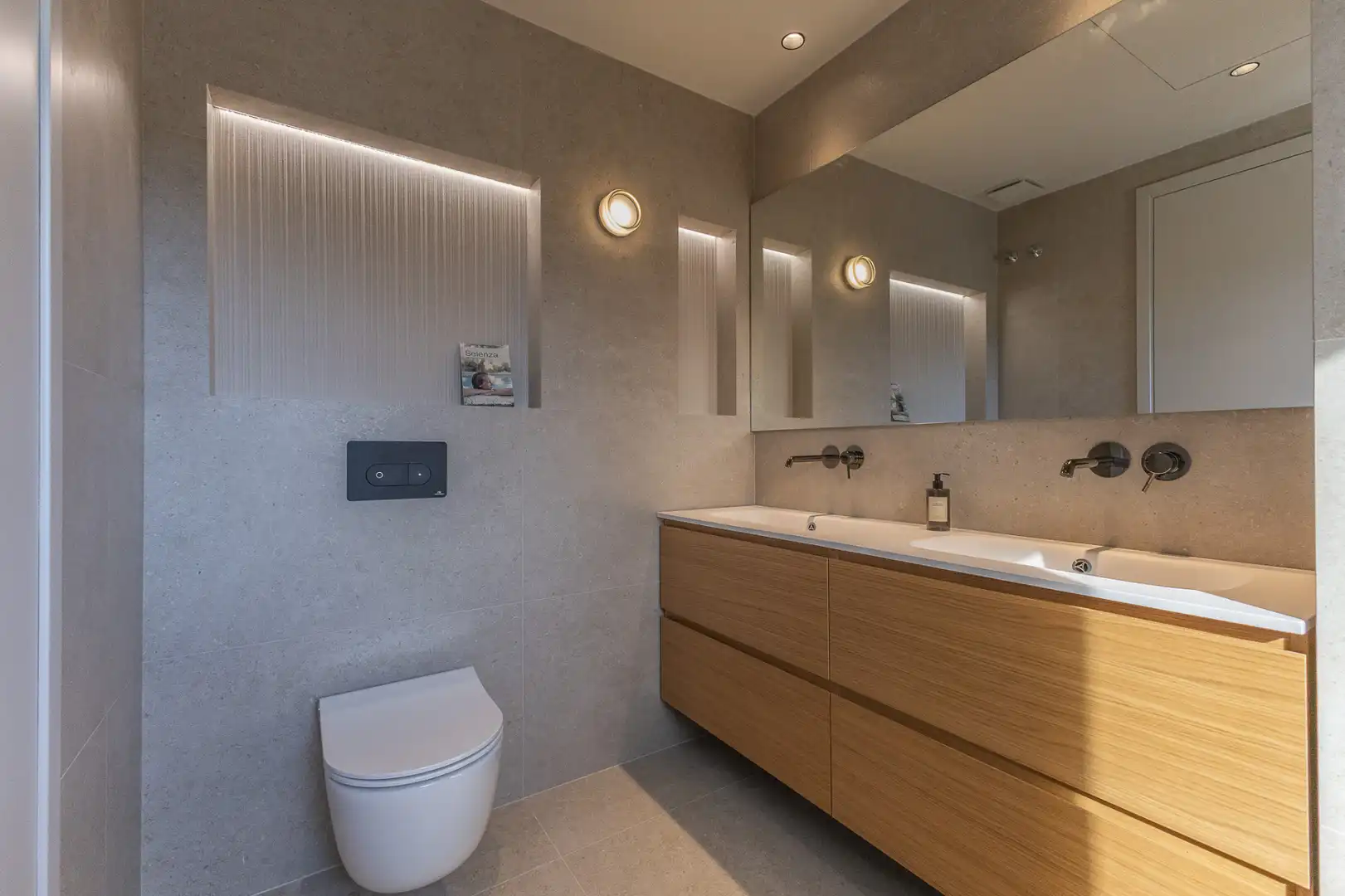 Bathroom of Houses for sale in Sant Cugat del Vallès  with Air Conditioner, Heating and Private garden