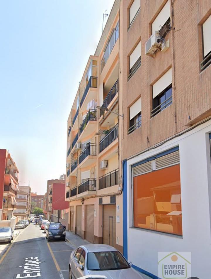 Vista exterior de Pis en venda en Torrent amb Aire condicionat, Calefacció i Traster