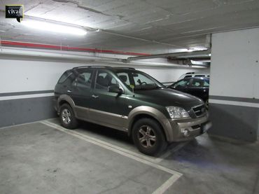 Einzelparkplatz zum Verkauf in Avenida de Asturias 48