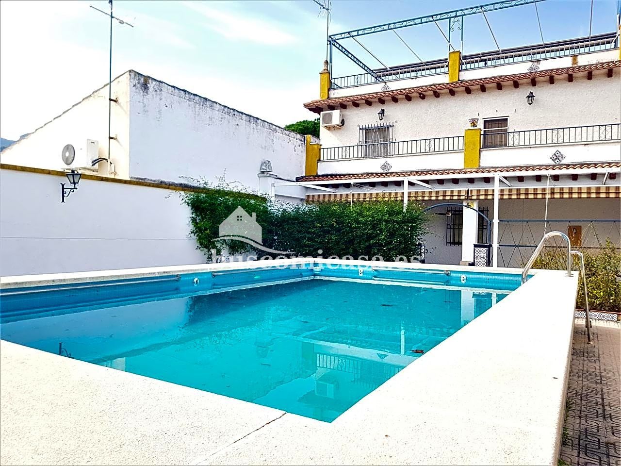 Piscina de Casa o xalet en venda en  Jaén Capital amb Aire condicionat, Jardí privat i Terrassa