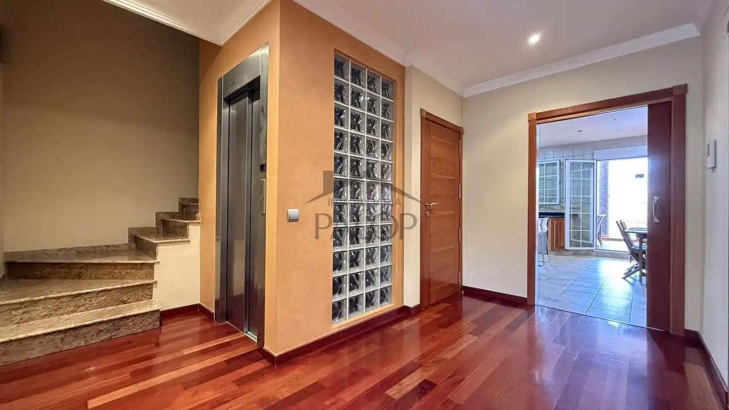 Casa adosada en venta en Carcaixent con Aire acondicionado, Calefacción y Terraza