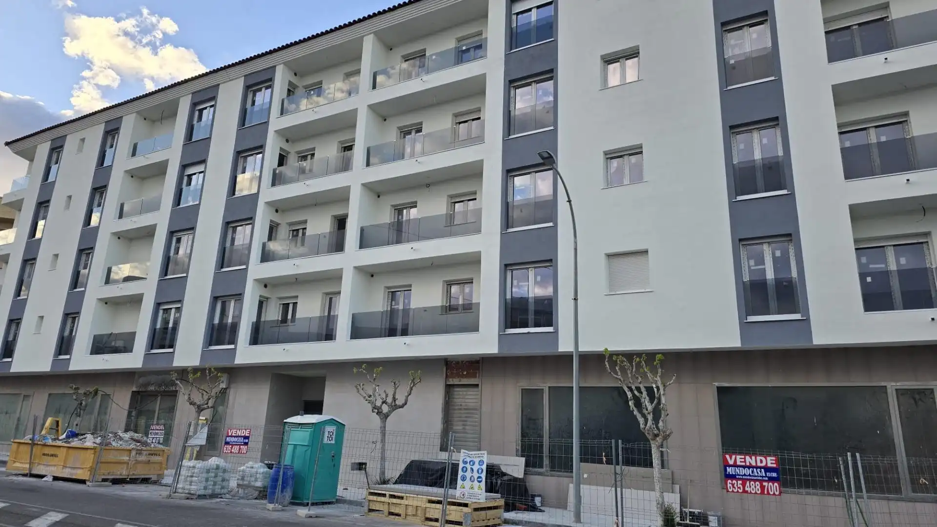 Vista exterior de Piso en venta en Castalla con Calefacción, Terraza y Balcón