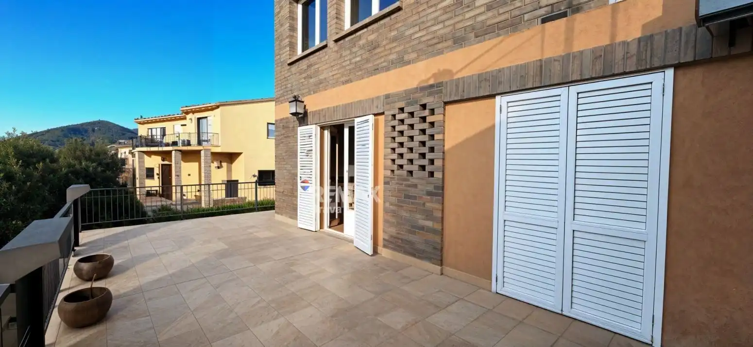 Terraza de Casa adosada en venta en Celrà con Aire acondicionado, Jardín privado y Terraza