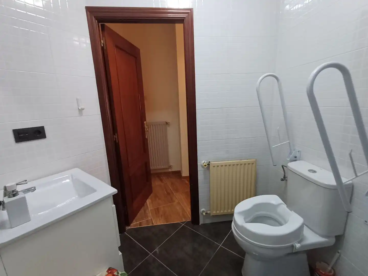 Flat for sale in N/A, Santa Marina - Polígono