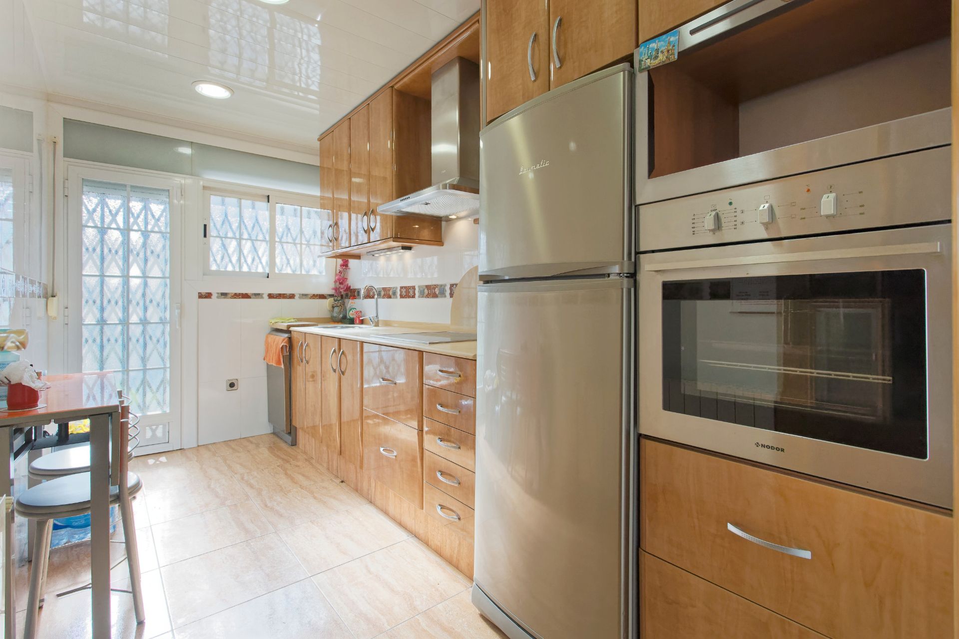 Cuina de Pis en venda en L'Hospitalet de Llobregat amb Aire condicionat, Calefacció i Traster