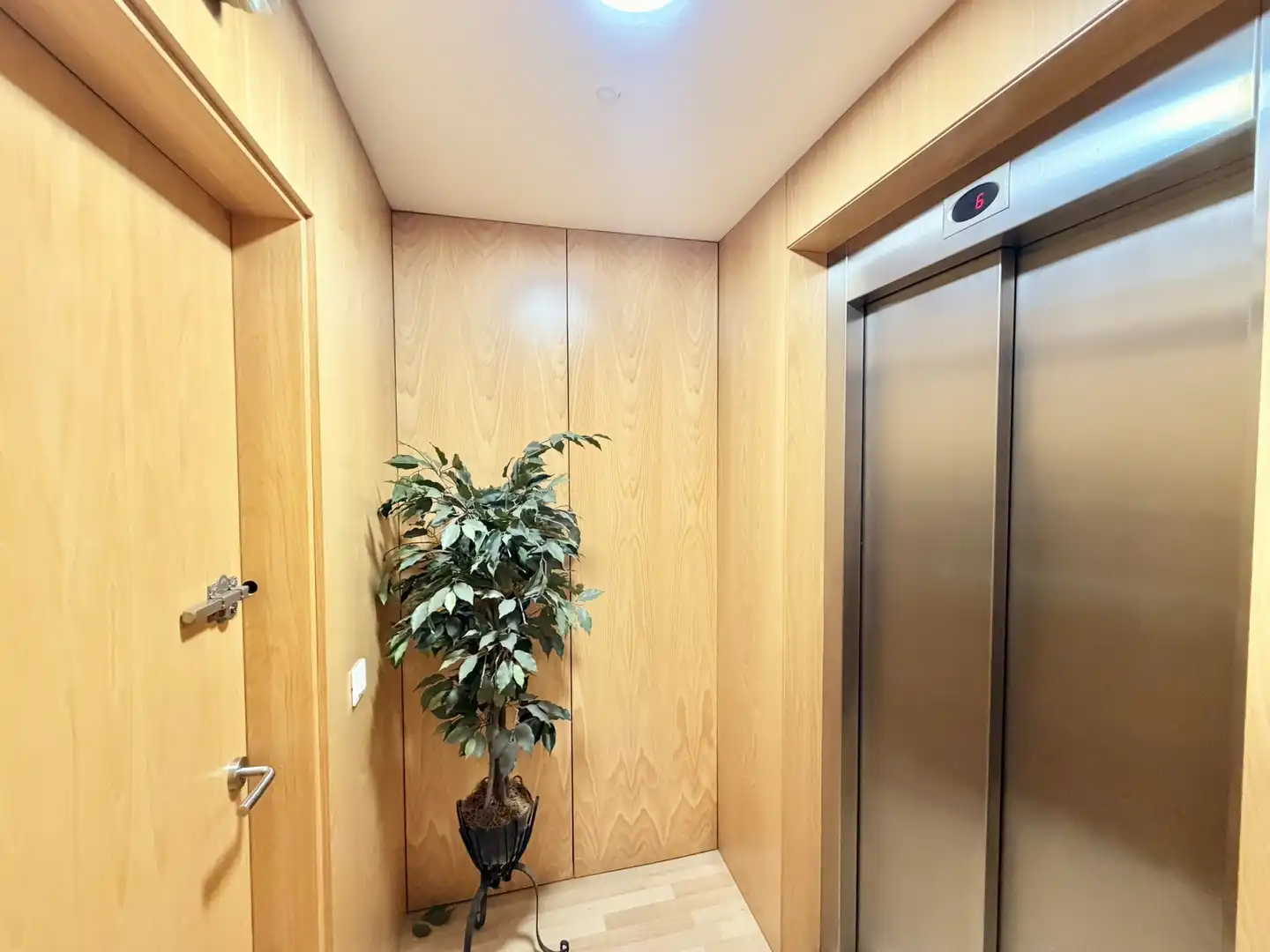 Piso en venta en Figueres con Calefacción, Terraza y Horno