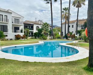 Jardí de Planta baixa de lloguer en Marbella amb Aire condicionat, Piscina i Piscina comunitària