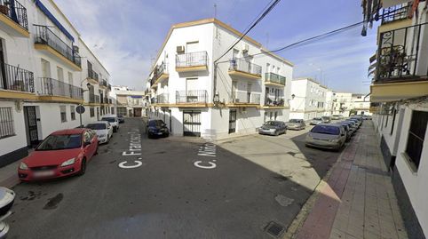 PISO EN LORA DEL RIO