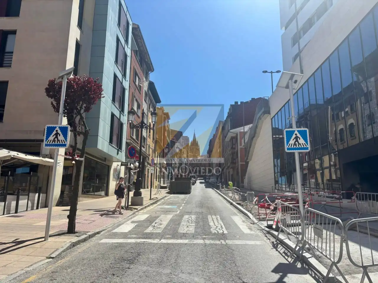 Vista exterior de Pis en venda en Oviedo  amb Calefacció i Moblat