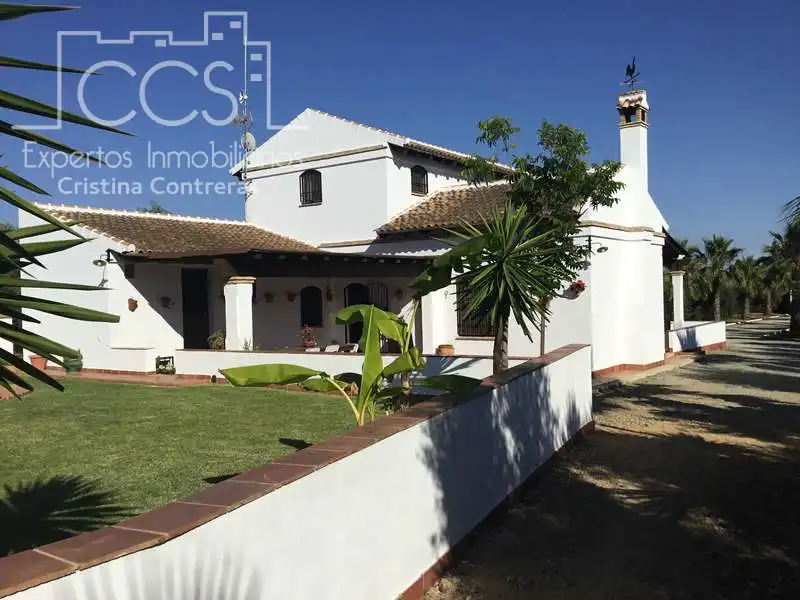 Casa rustica con piscina in vendita a Pilas, imagen 17