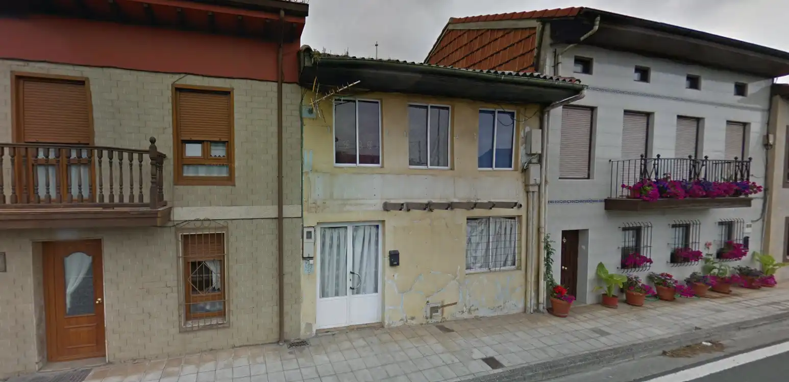 Vista exterior de Casa adosada en venda en Santander