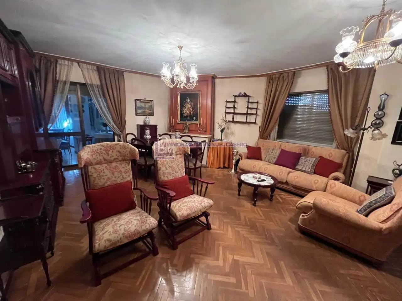 Sala d'estar de Pis en venda en Cáceres amb Aire condicionat, Calefacció i Parquet