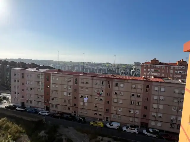 Vista exterior de Pis en venda en Santander amb Moblat, Forn i Rentadora