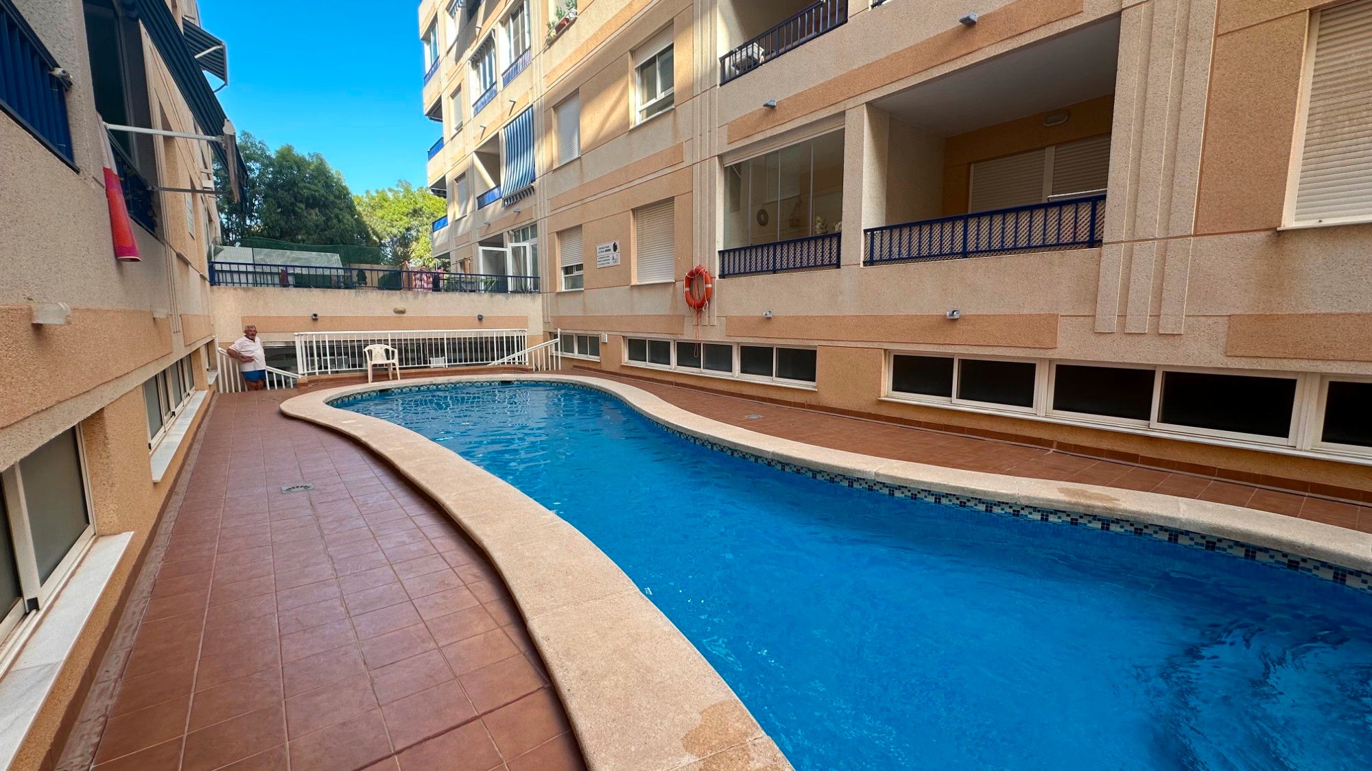 Swimming pool of Flat for sale in Guardamar del Segura  with Air Conditioner, Terrace and Swimming Pool