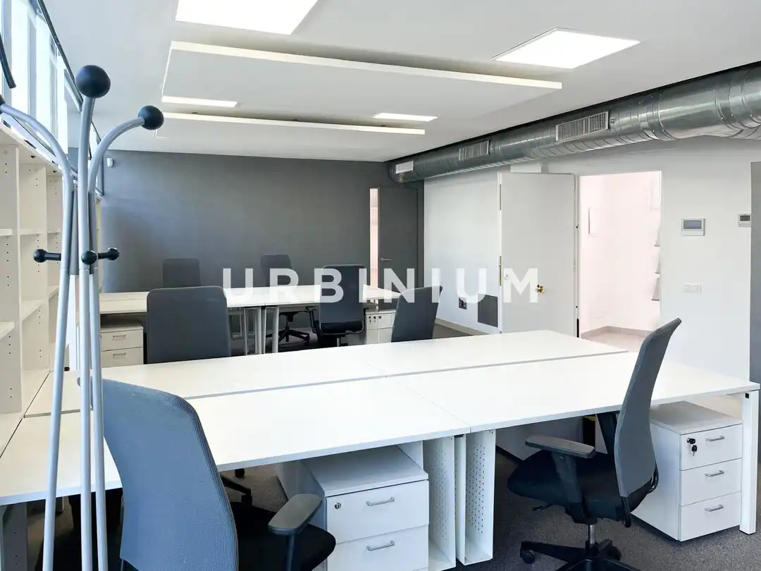 Oficina en venda en Girona