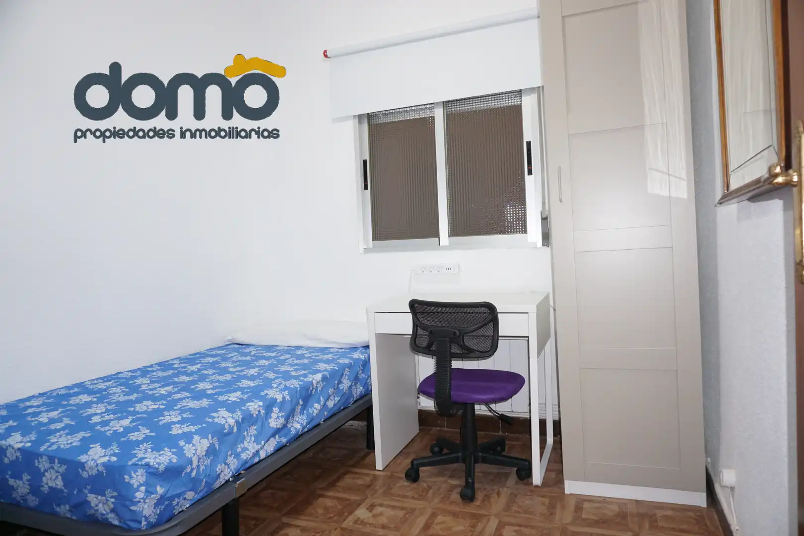 Habitación de Piso para compartir en Granada con Amueblado, Horno y Lavadora