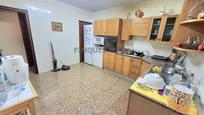 Cuina de Pis en venda en Sant Boi de Llobregat amb Balcó