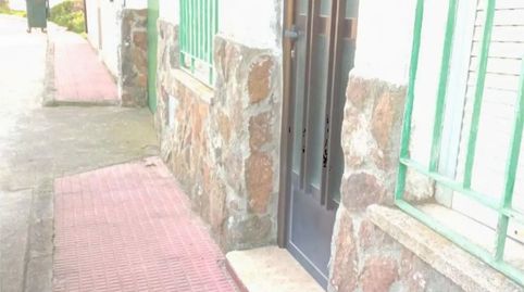 Foto 3 de Casa adosada en venda a Calle Maestro Trinitario, 10, Torremenga, Cáceres