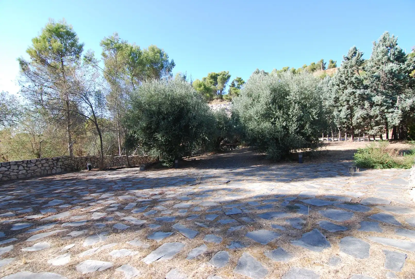 Houses for sale in Chinchón  with Air Conditioner and Heating